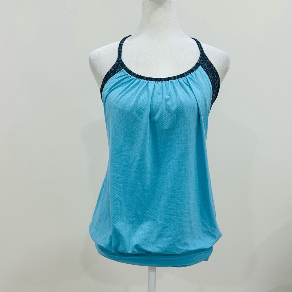 Lululemon No Limits Tank‎ Size 6 Blue & Navy Gathered Back Two Layer Tank Top - Picture 3 of 9